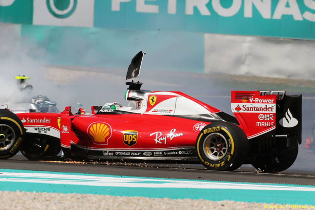 Пилоты Ferrari потеряли математические шансы на титул